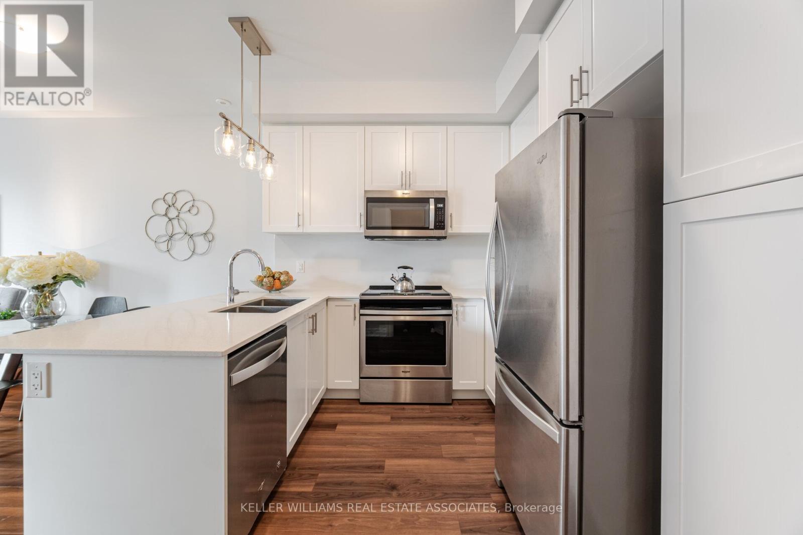 Property at 728 - 665 CRICKLEWOOD DRIVE image 5