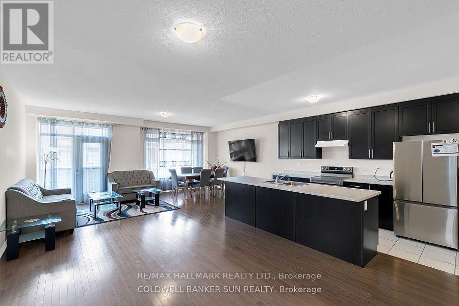 42 Donald Ficht Crescent, Brampton, Ontario  L7A 5H8 - Photo 10 - W12130421