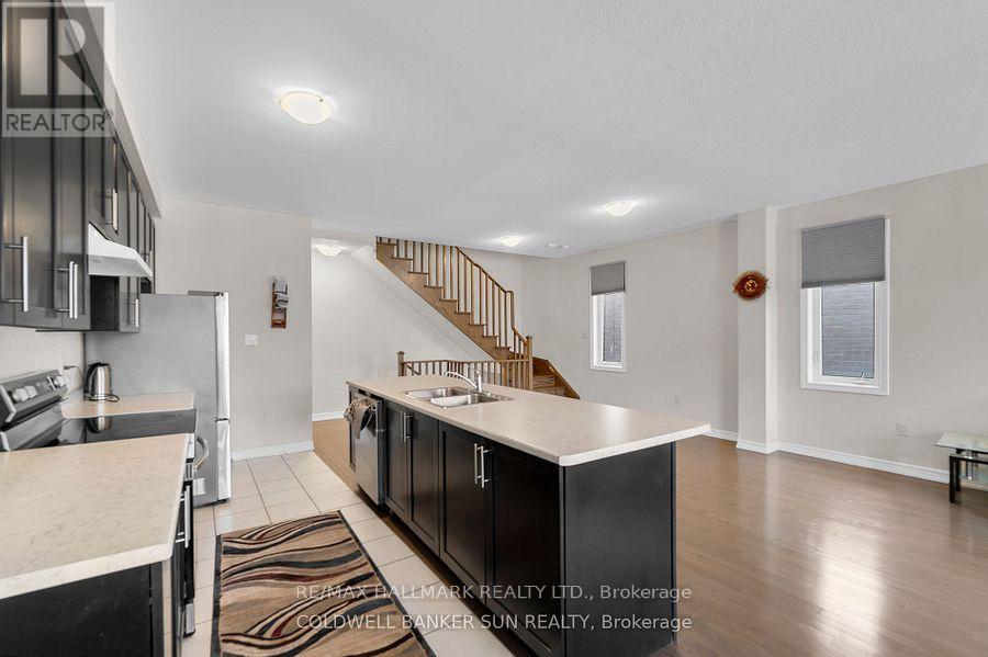 42 Donald Ficht Crescent, Brampton, Ontario  L7A 5H8 - Photo 13 - W12130421