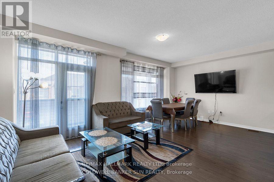 42 Donald Ficht Crescent, Brampton, Ontario  L7A 5H8 - Photo 15 - W12130421