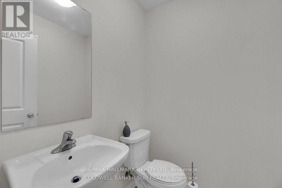 42 Donald Ficht Crescent, Brampton, Ontario  L7A 5H8 - Photo 22 - W12130421