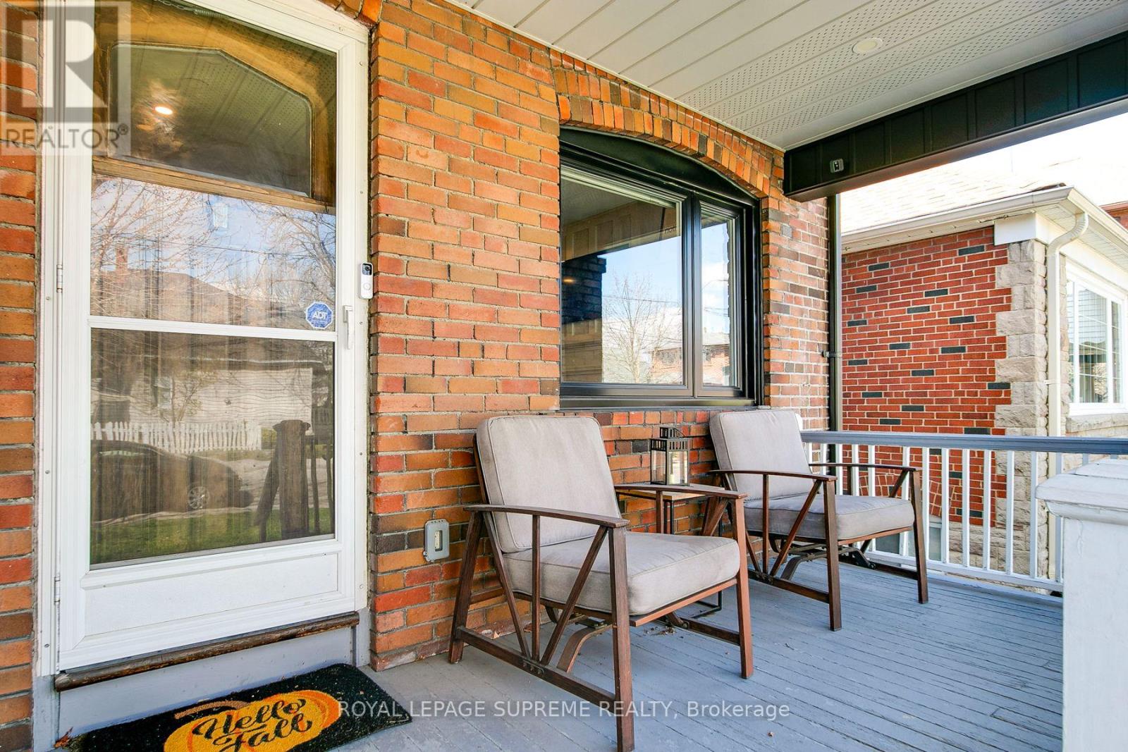 33 Hanley Street, Toronto (Runnymede-Bloor West Village), Ontario  M6S 2H3 - Photo 3 - W12130488