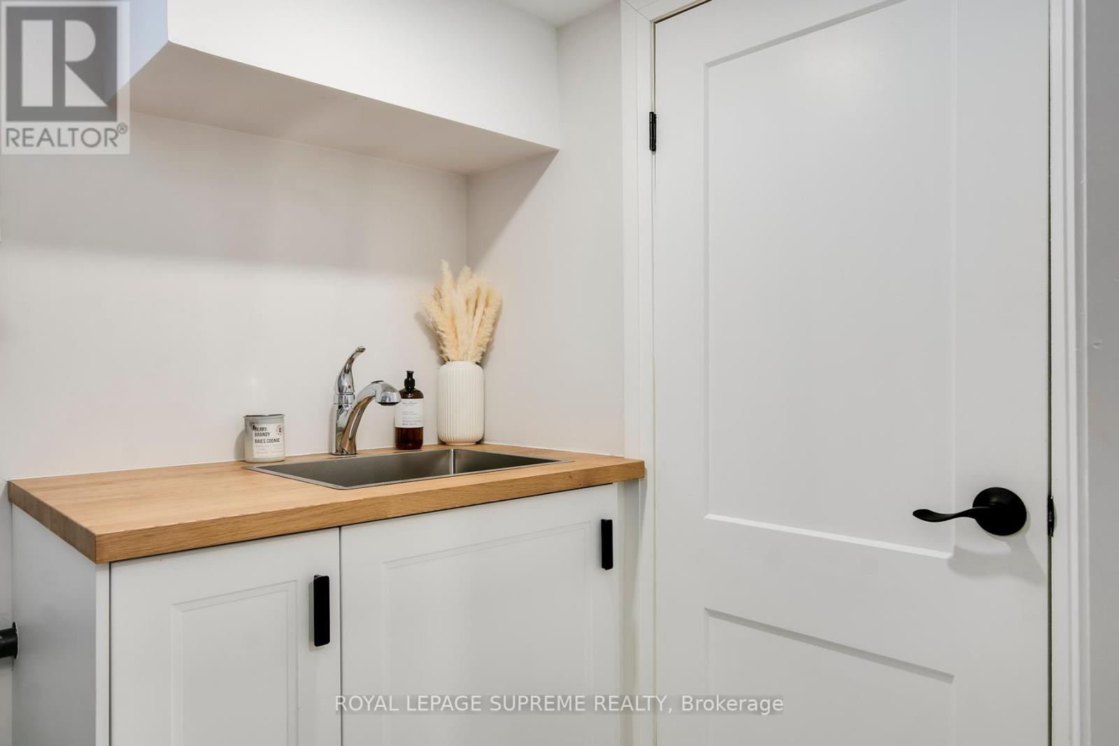 33 Hanley Street, Toronto (Runnymede-Bloor West Village), Ontario  M6S 2H3 - Photo 38 - W12130488