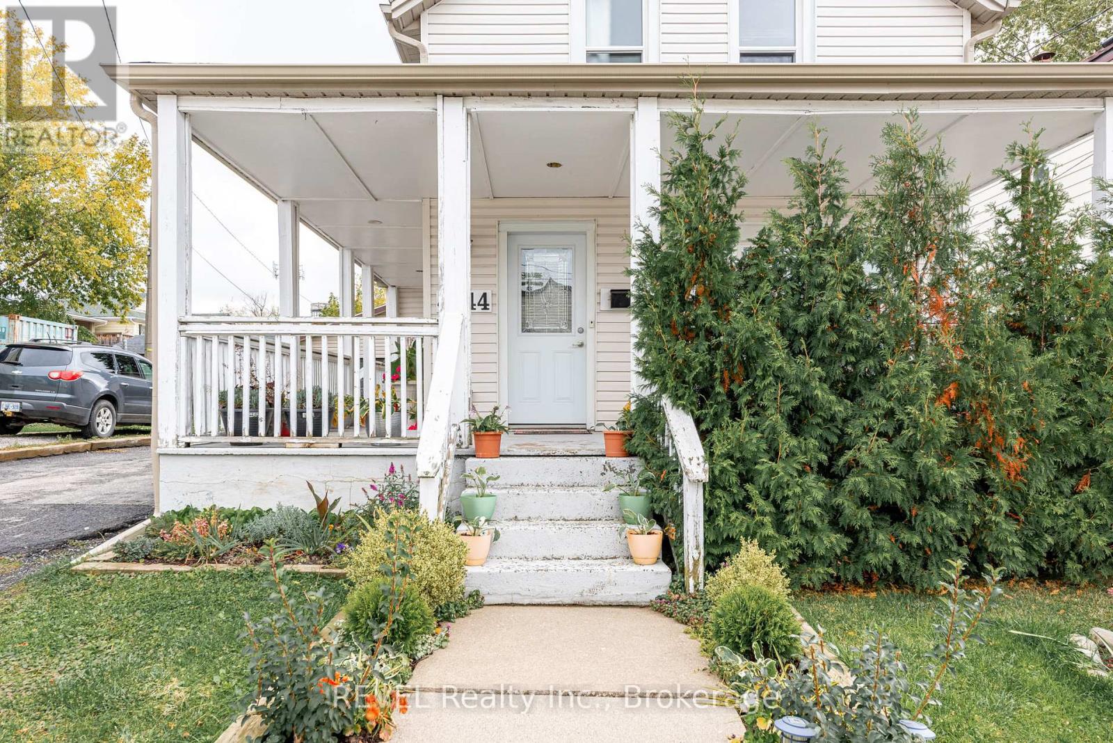 4544 Crysler Avenue, Niagara Falls, Ontario  L2E 3V4 - Photo 4 - X12130798