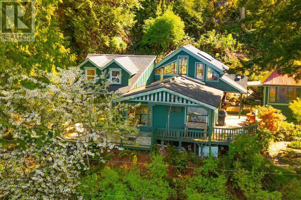 Property at 1587 MOUNT GARDNER ROAD image 2