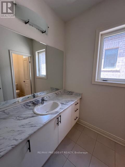 38 Attwater Drive, Cambridge, Ontario  N1T 0G6 - Photo 21 - X12130407
