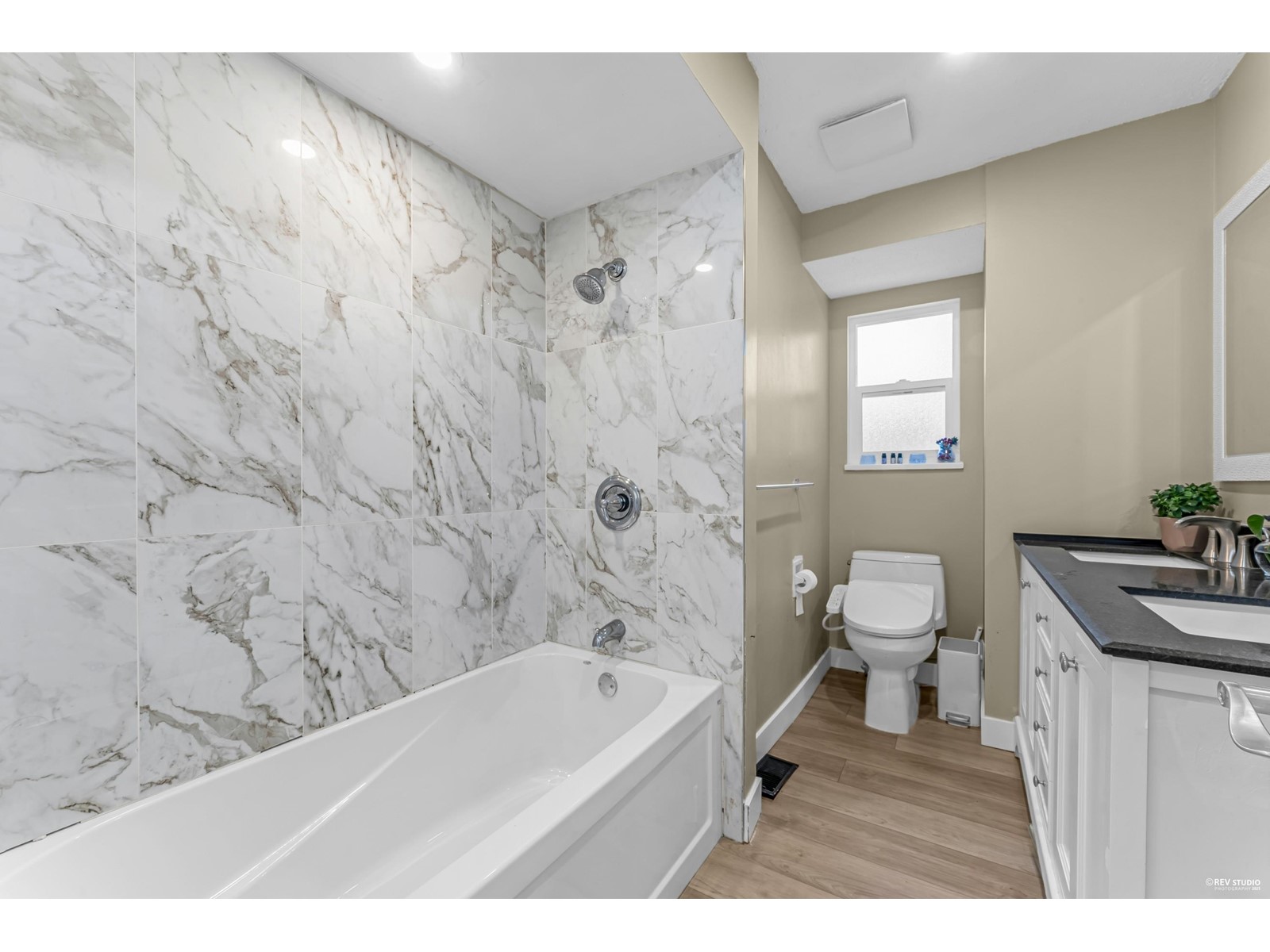 14717 16a Avenue, Surrey, British Columbia  V4A 5M6 - Photo 10 - R2999568