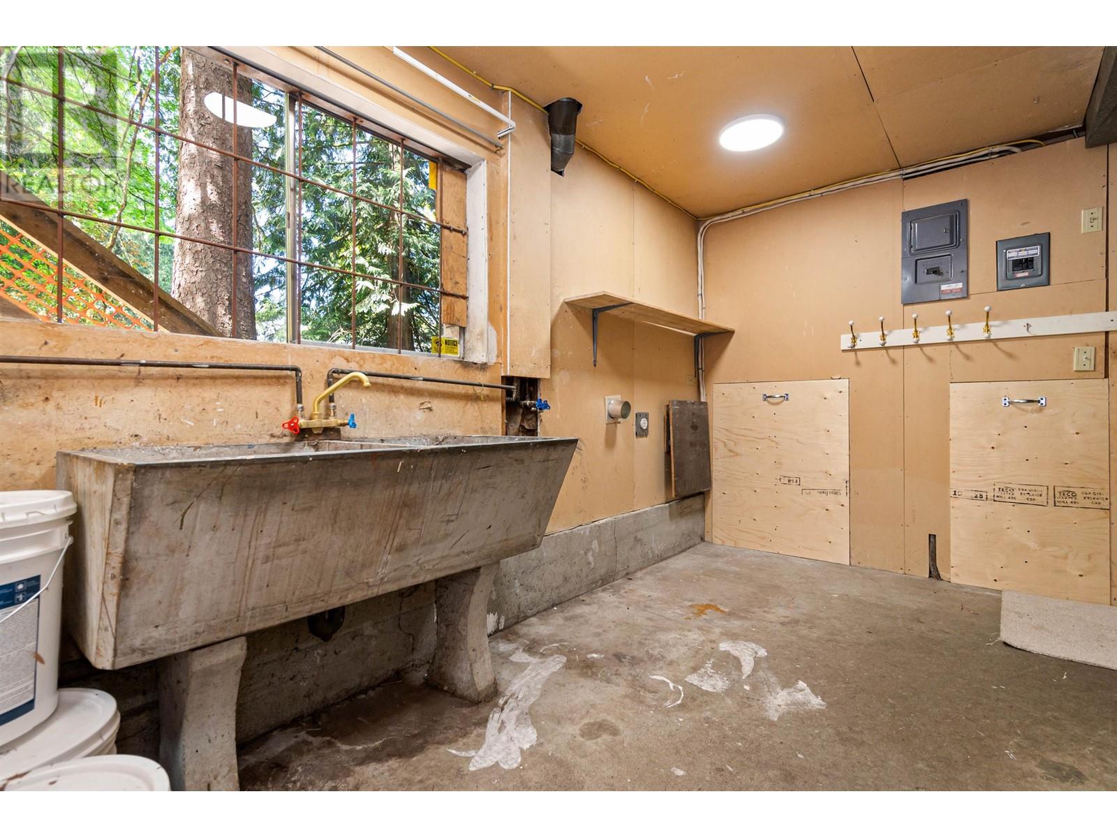 3687 Coast Meridian Road, Port Coquitlam, British Columbia  V3B 3N9 - Photo 33 - R2999530