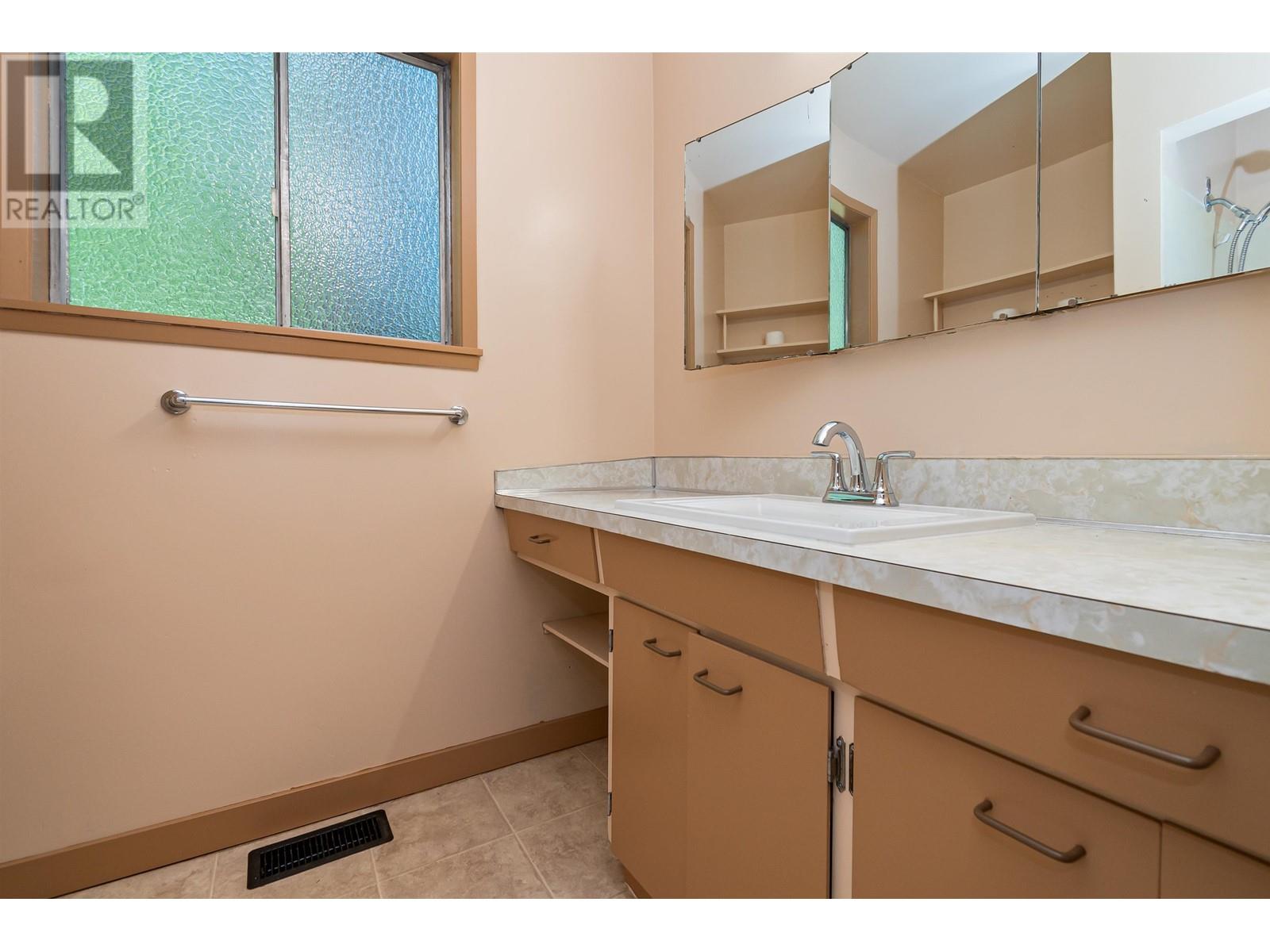 3687 Coast Meridian Road, Port Coquitlam, British Columbia  V3B 3N9 - Photo 30 - R2999530