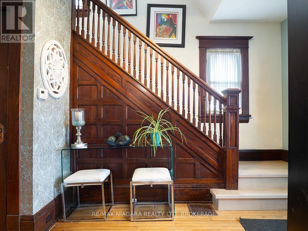Property at 120 KENT STREET image 3
