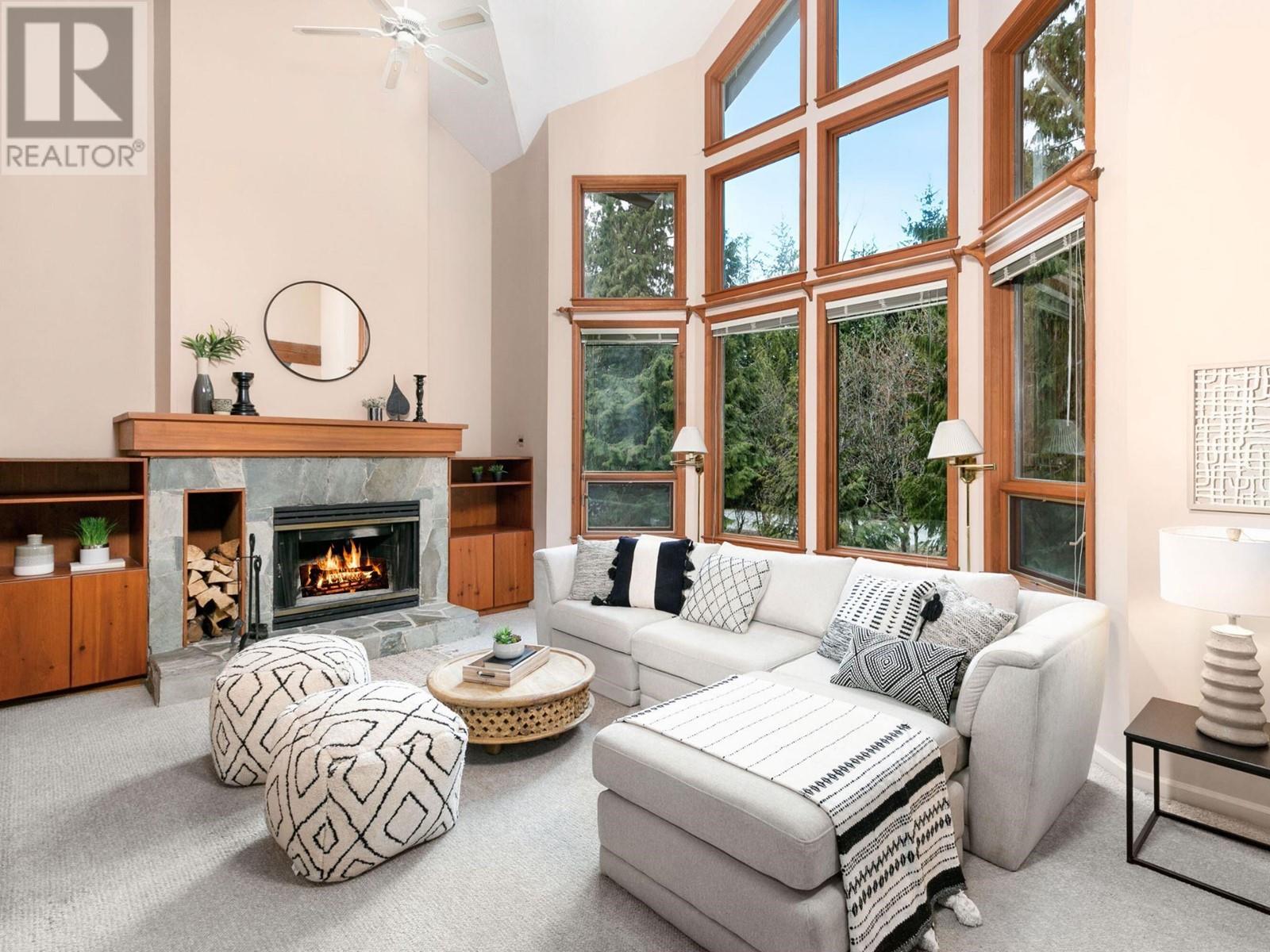 6 2200 TAYLOR WAY, Whistler, British Columbia