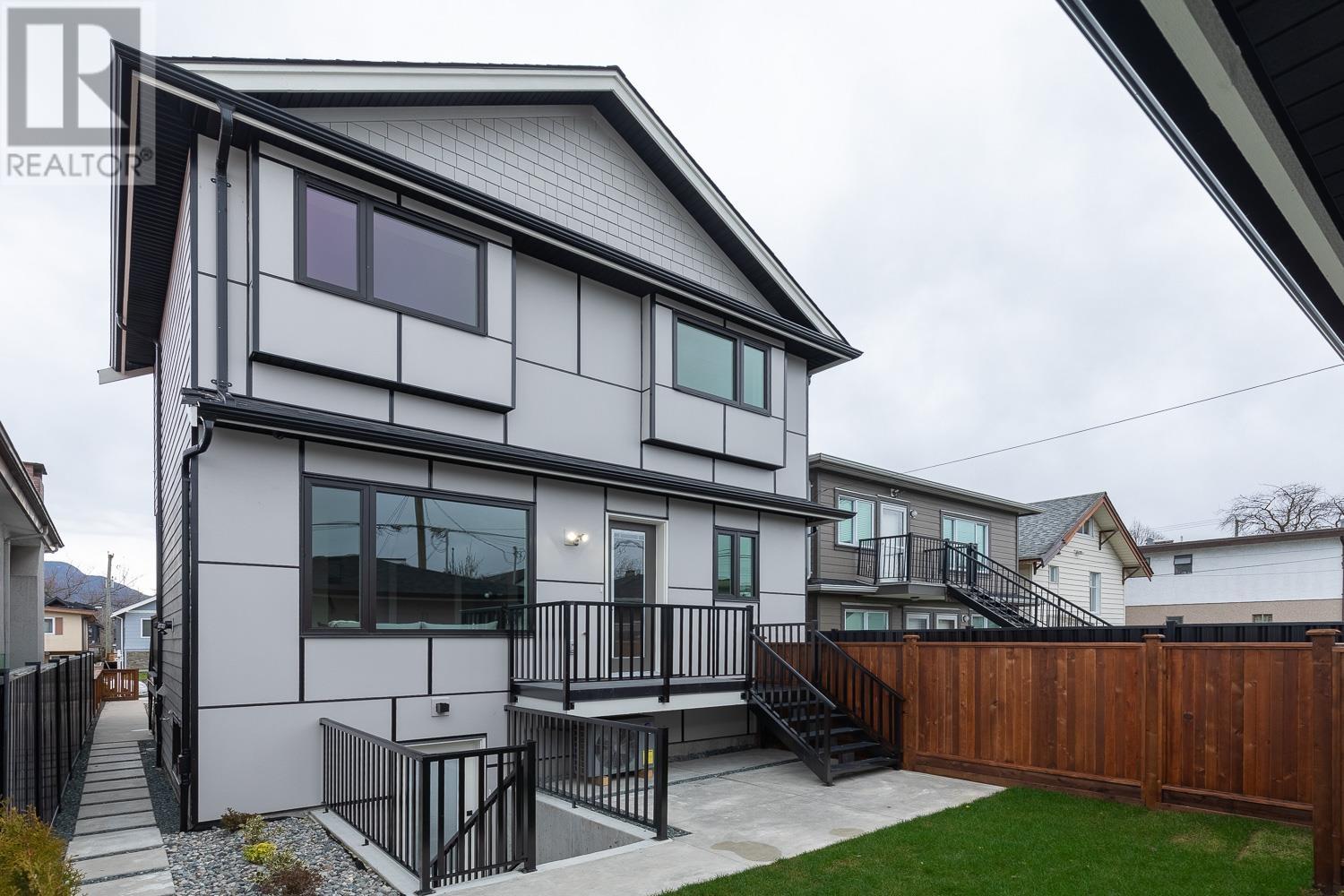 Listing Picture 26 of 30 : 2 2658 DUNDAS STREET, Vancouver / 溫哥華 - 魯藝地產 Yvonne Lu Group - MLS Medallion Club Member