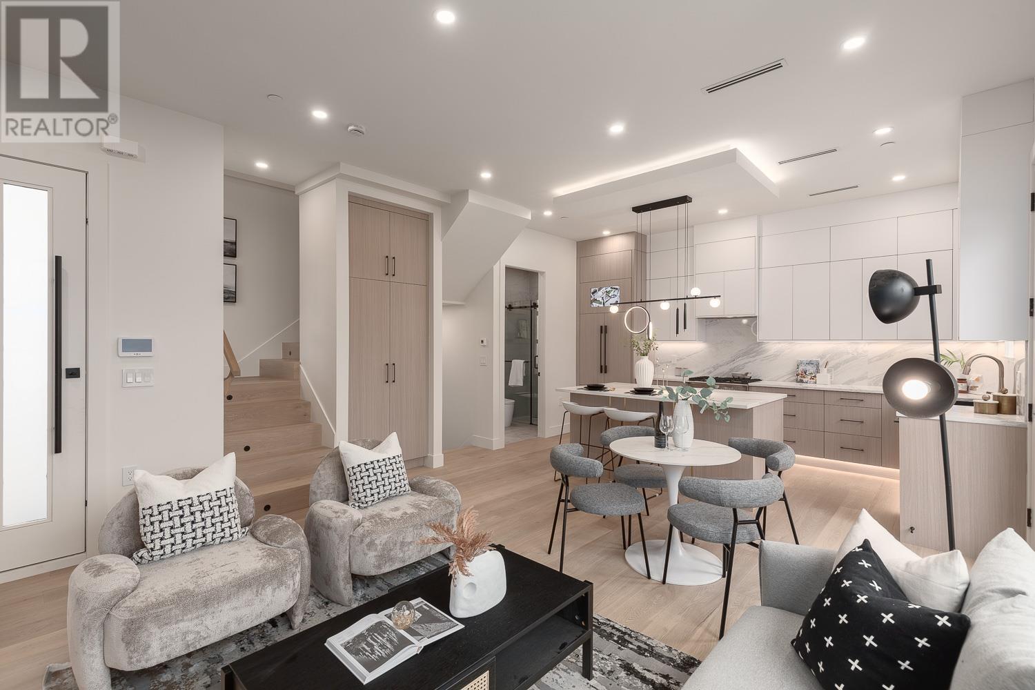 Property at 2 2658 DUNDAS STREET image 3