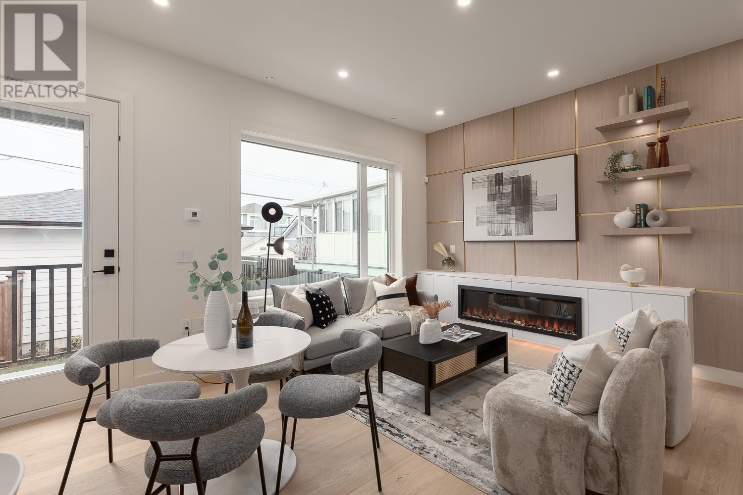 Property at 2 2658 DUNDAS STREET image 5