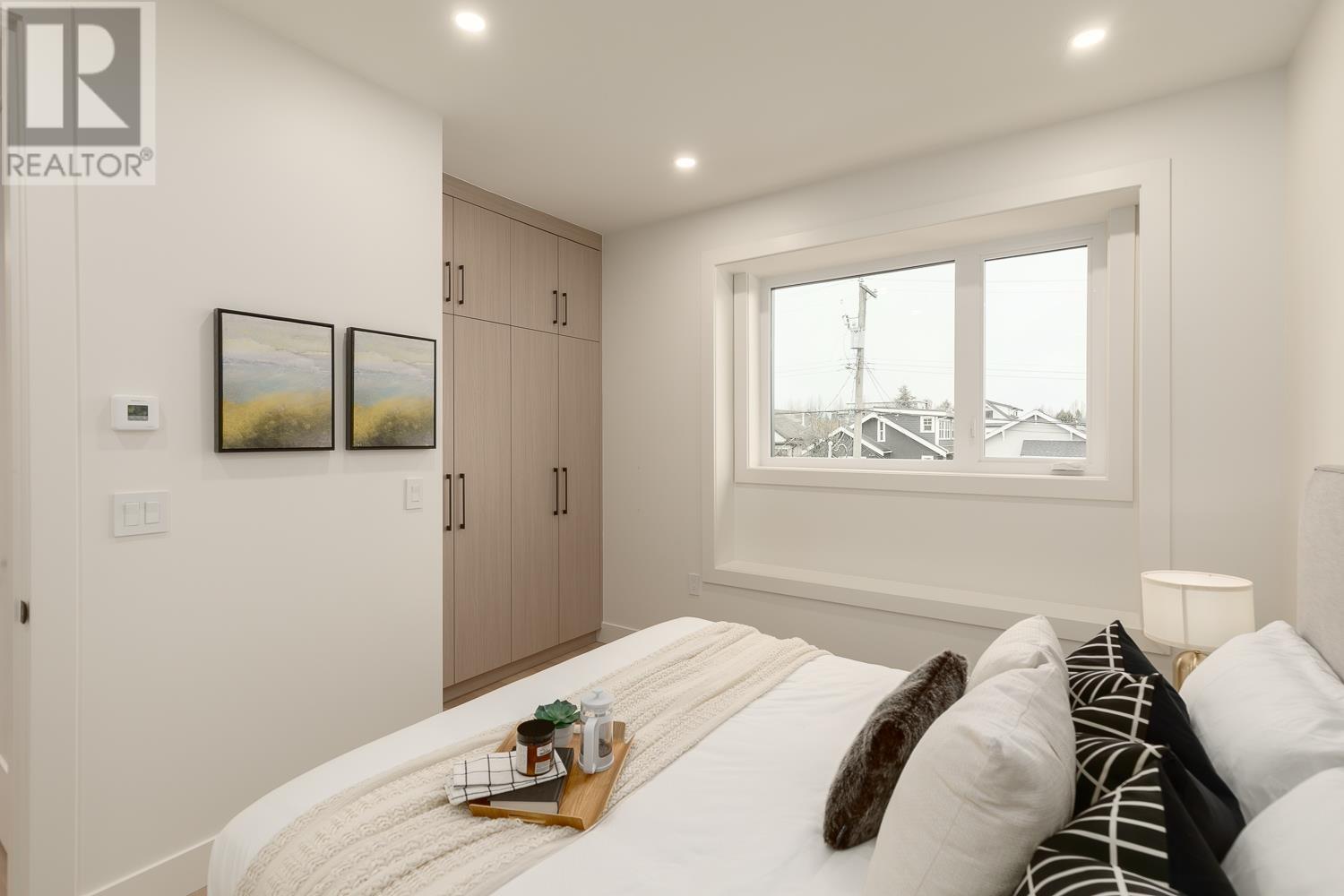 Listing Picture 14 of 30 : 2 2658 DUNDAS STREET, Vancouver / 溫哥華 - 魯藝地產 Yvonne Lu Group - MLS Medallion Club Member