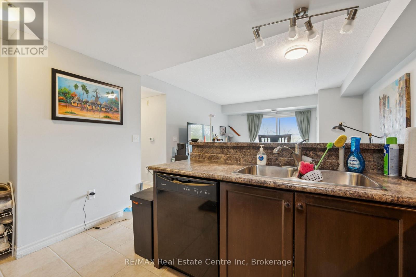 303 - 19 Waterford Drive, Guelph, Ontario  N1L 0G8 - Photo 13 - X12130783