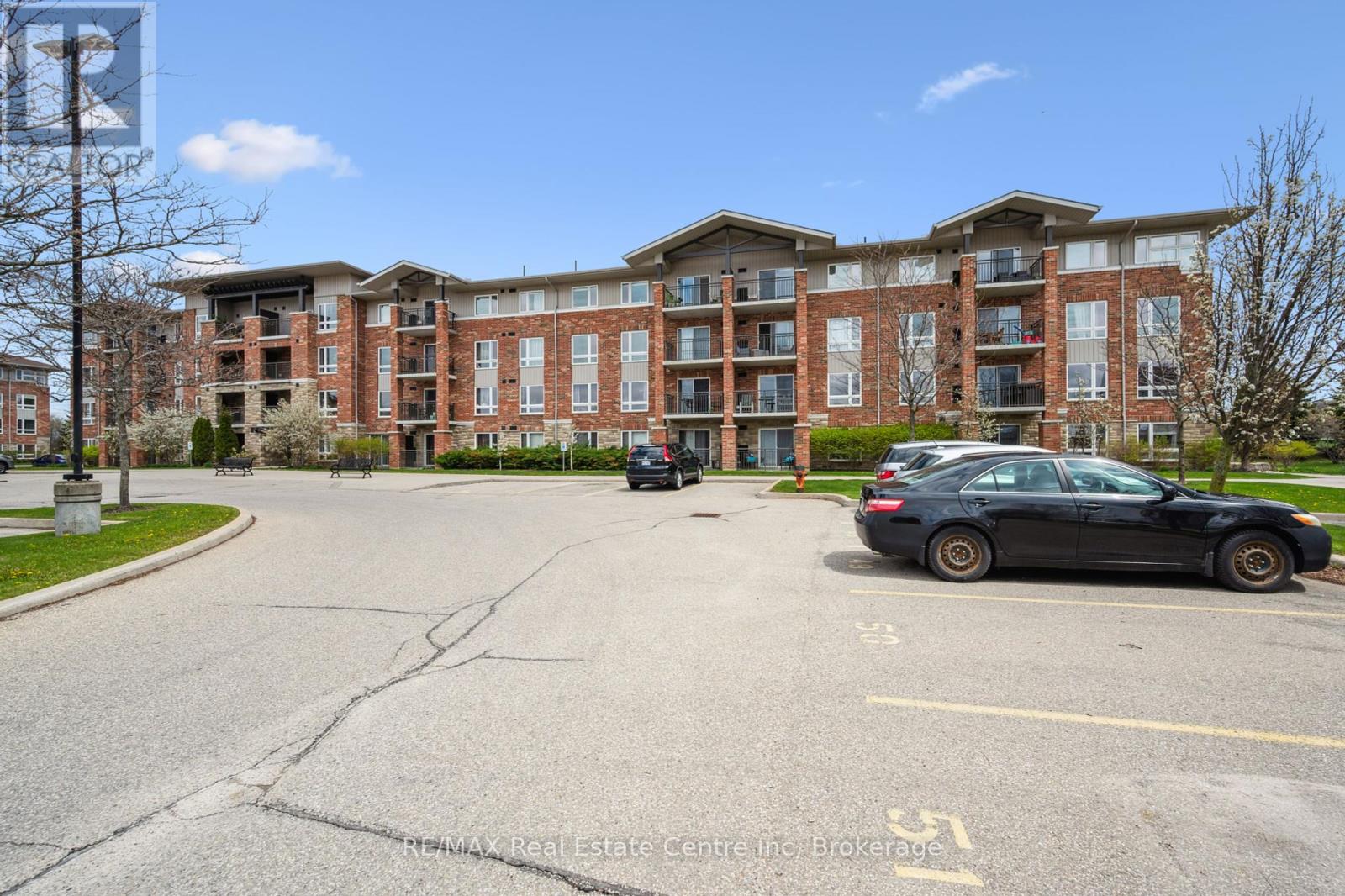 303 - 19 Waterford Drive, Guelph, Ontario  N1L 0G8 - Photo 3 - X12130783