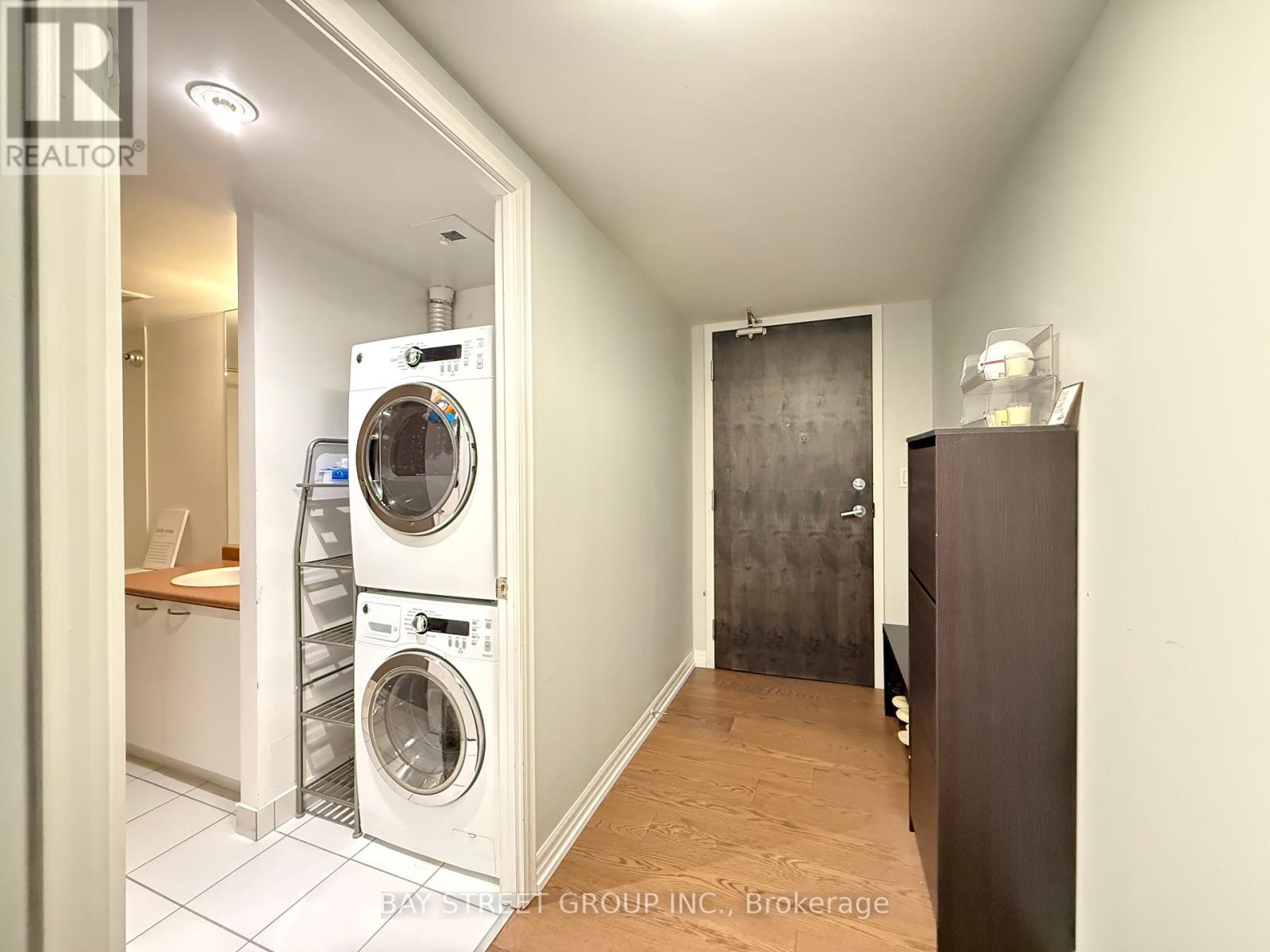 1608 - 22 Wellesley Street E, Toronto, Ontario  M4Y 1G3 - Photo 23 - C12130605