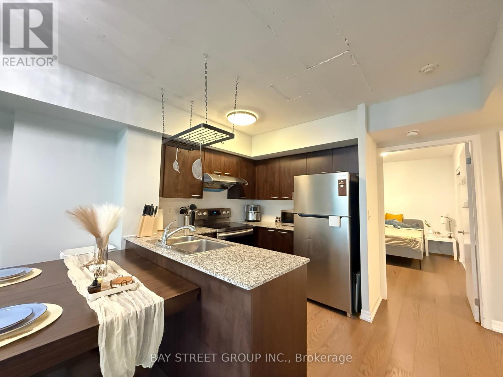 1608 - 22 Wellesley Street E, Toronto, Ontario  M4Y 1G3 - Photo 9 - C12130605