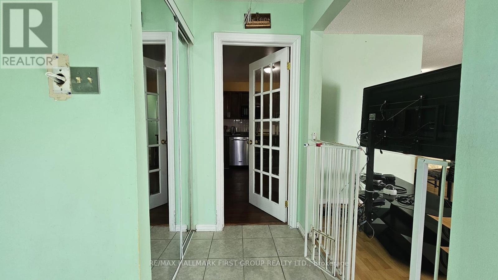 Main - 44 Loradeen Crescent, Toronto, Ontario  M1B 1T8 - Photo 2 - E12130544