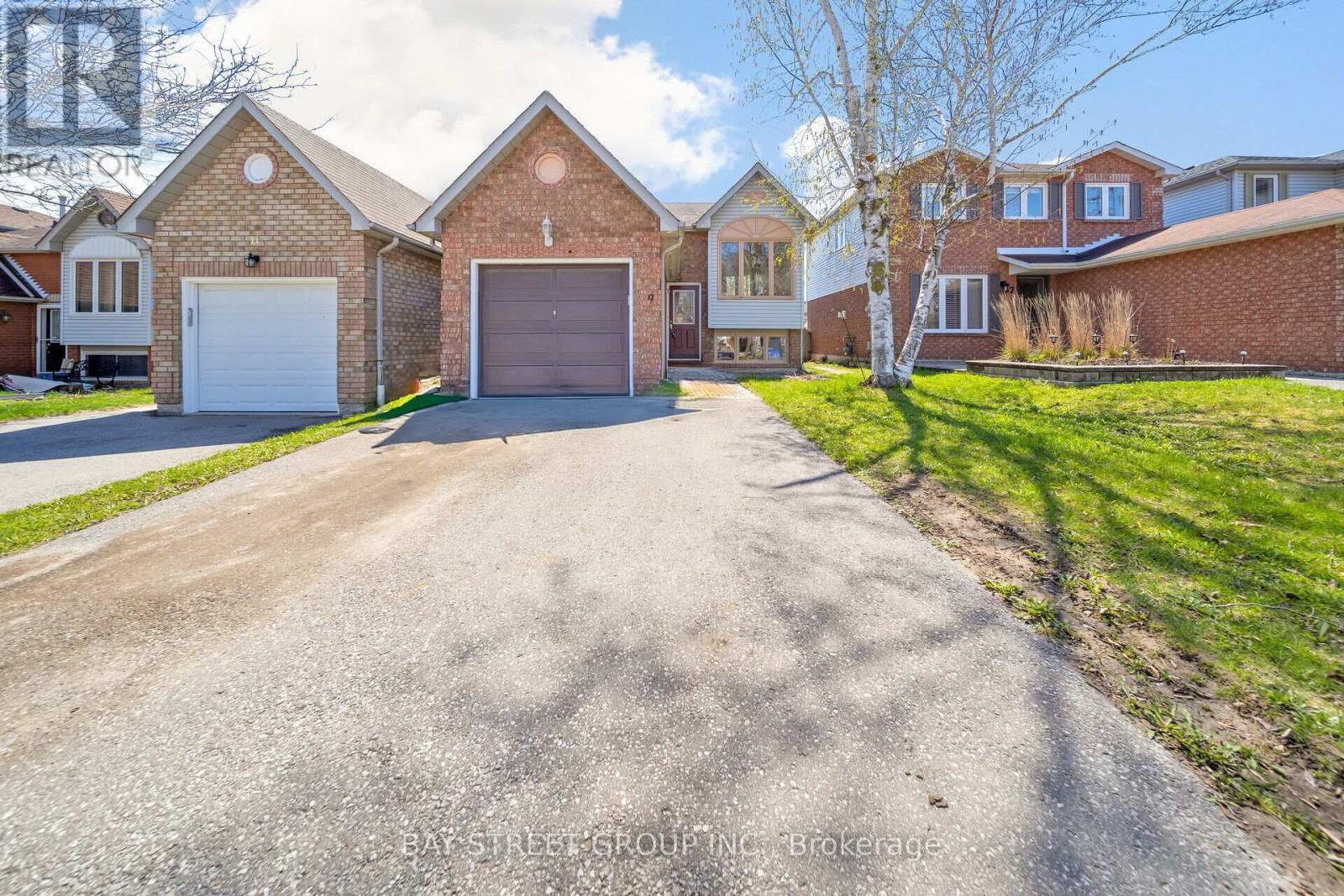 Property at 9 FENWICK AVENUE image 1