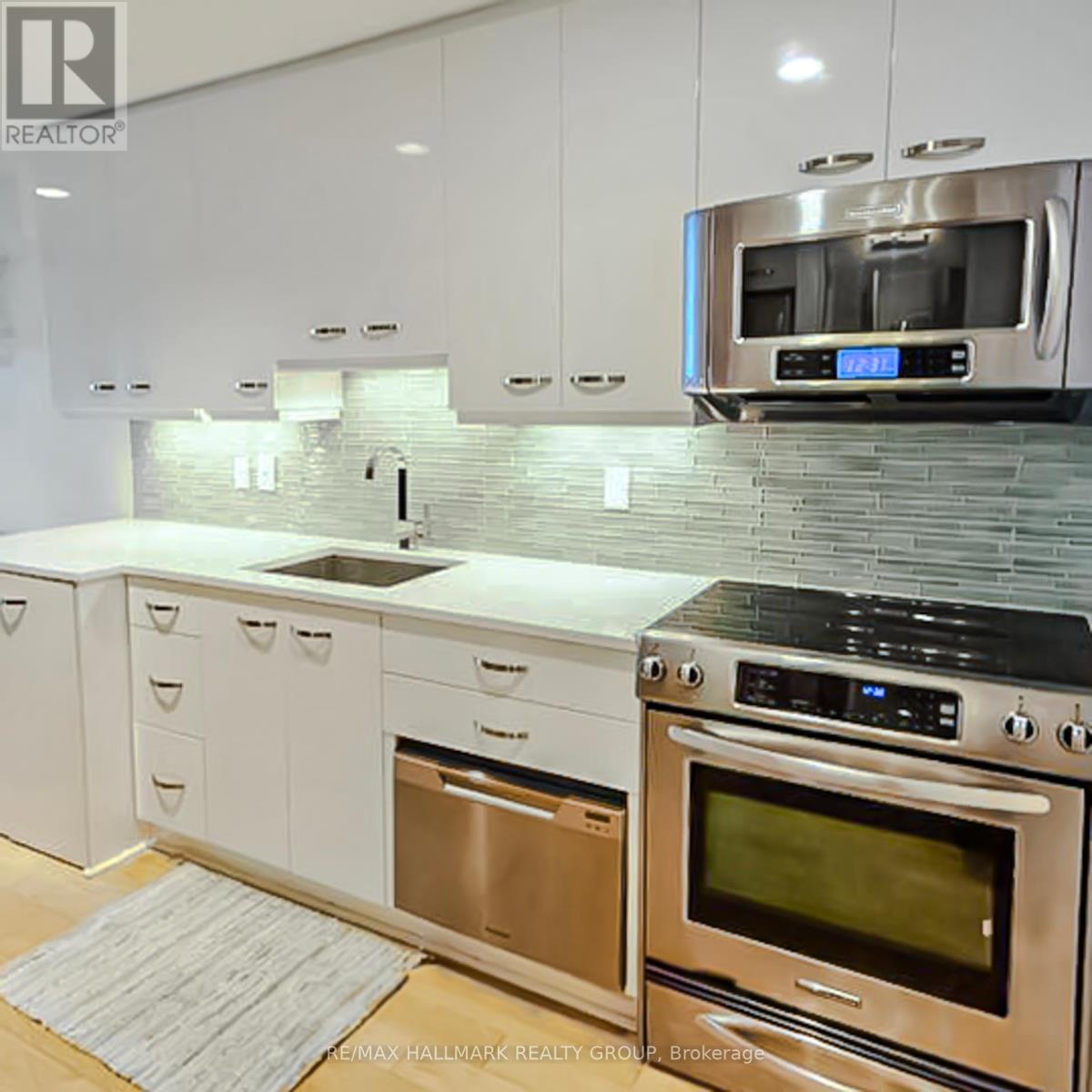 11 - 202 St Patrick Street, Ottawa, Ontario  K1N 5K3 - Photo 5 - X12130780