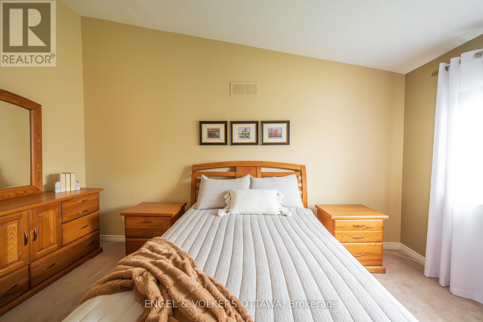 4293 Green Gables Lane, Ottawa, Ontario  K1V 1S4 - Photo 27 - X12130795