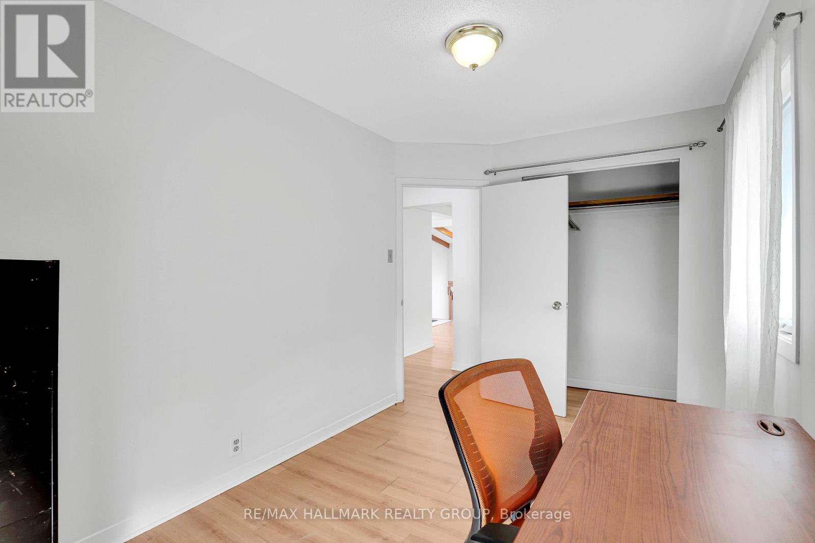 1241 Emperor Avenue, Ottawa, Ontario  K1Z 8C4 - Photo 9 - X12130801