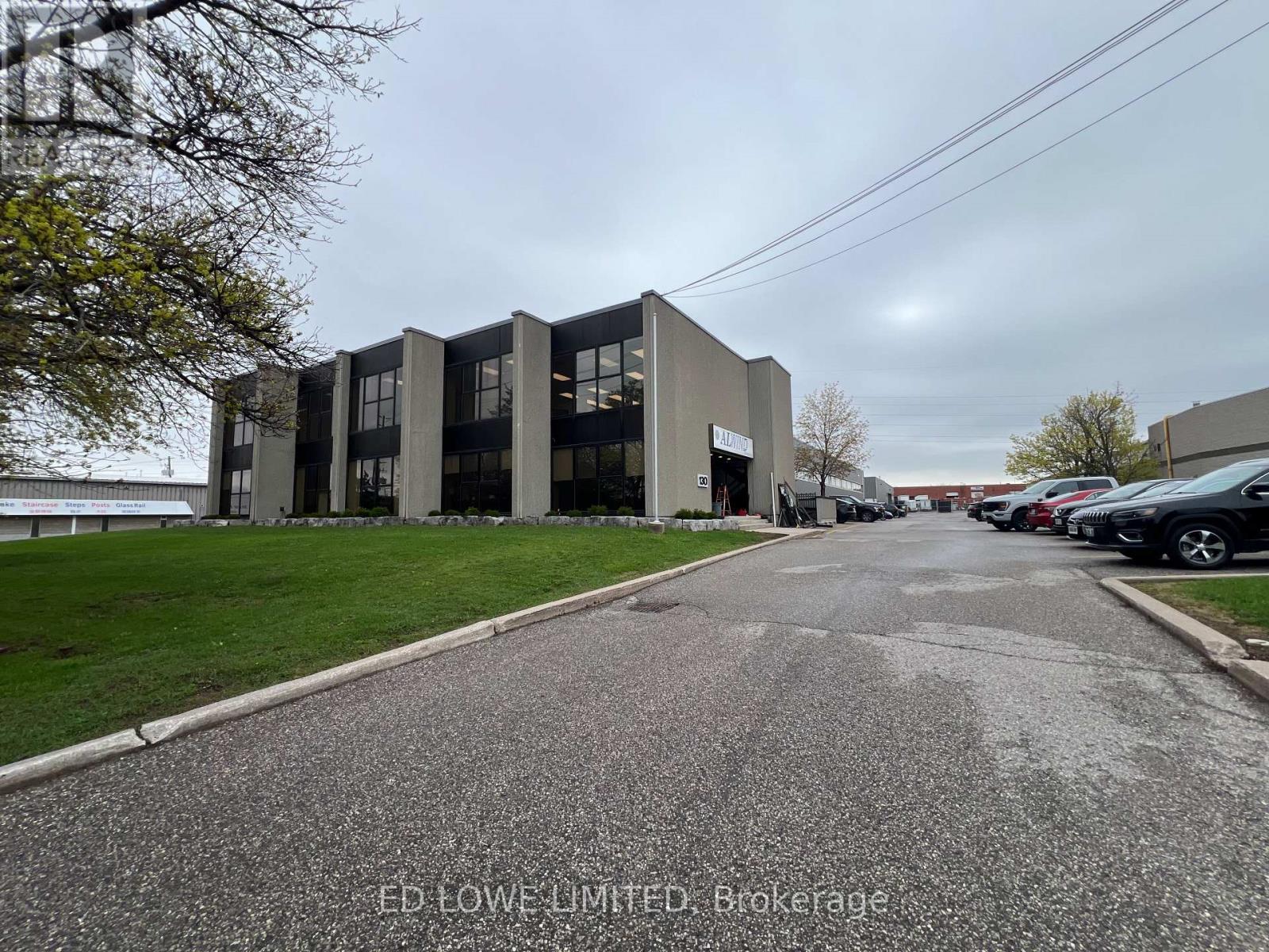 2a - 130 Esna Park Drive, Markham, Ontario  L3R 1E3 - Photo 2 - N12130553