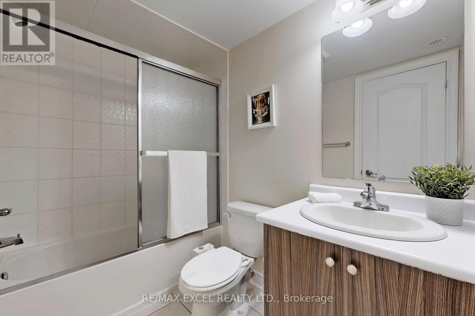 2217 - 10 Westmeath Lane, Markham, Ontario  L6B 1N5 - Photo 31 - N12130597