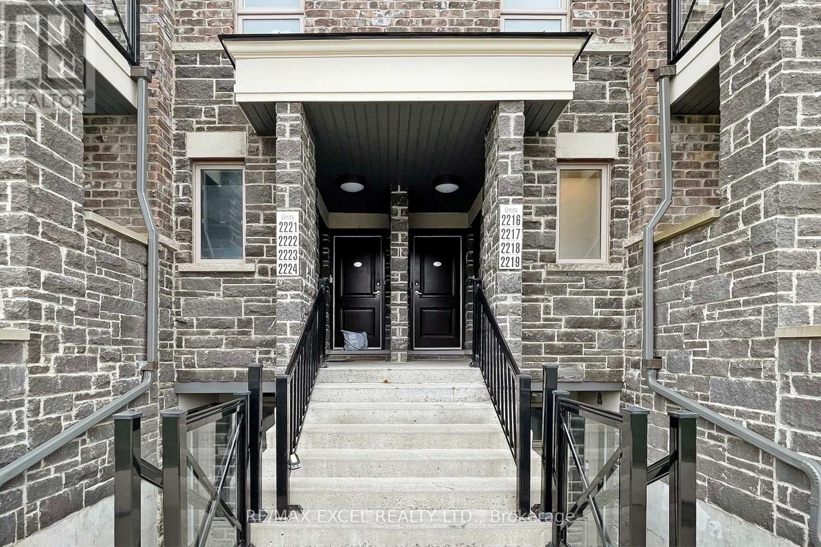 Property at 2217 - 10 WESTMEATH LANE image 4
