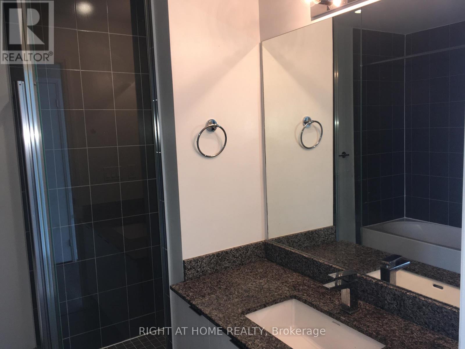 312 - 2910 Highway No, 7 Road W, Vaughan, Ontario  L4K 0H8 - Photo 14 - N12130627