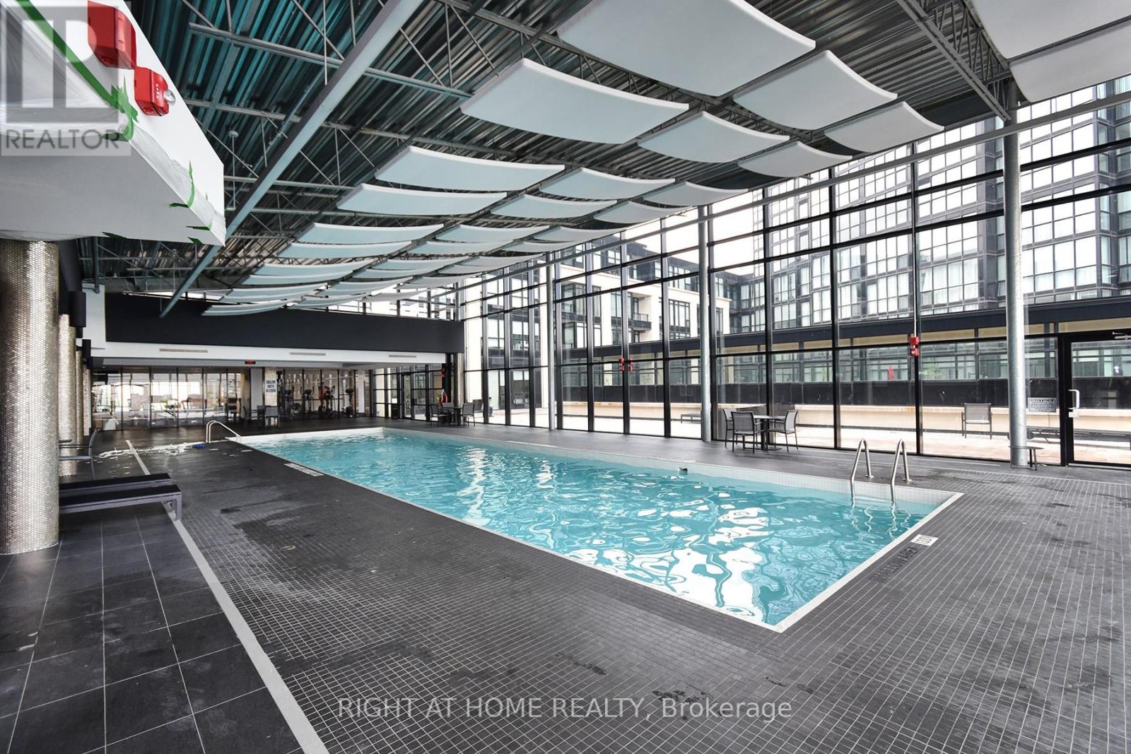 312 - 2910 Highway No, 7 Road W, Vaughan, Ontario  L4K 0H8 - Photo 4 - N12130627
