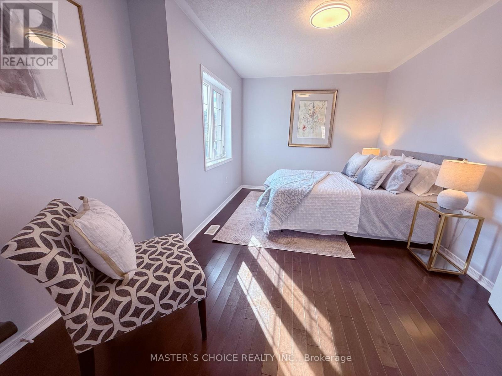 656 North Lake Road, Richmond Hill, Ontario  L4E 3C8 - Photo 14 - N12130674