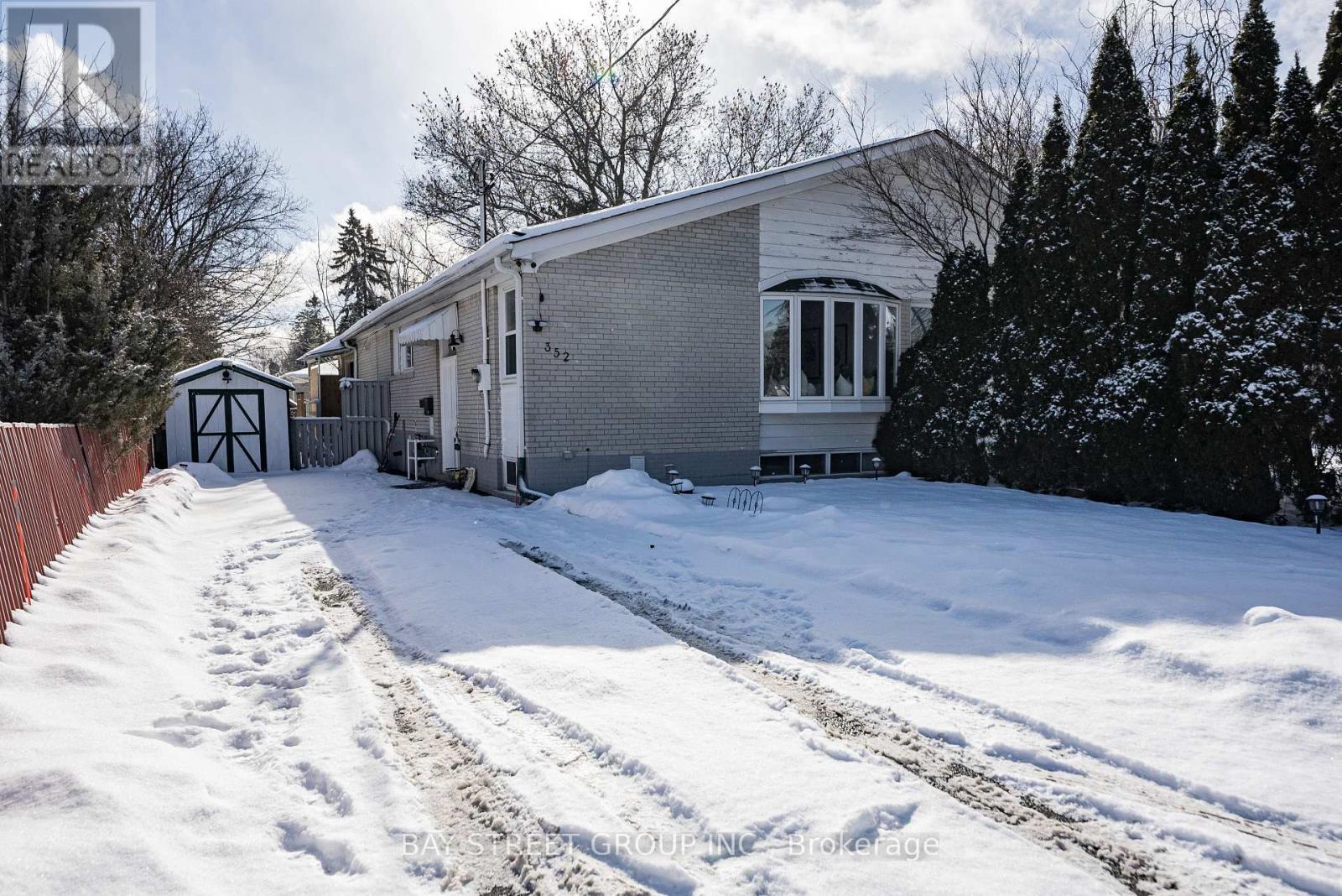 Property at 352 TAYLOR MILLS DRIVE N image 1