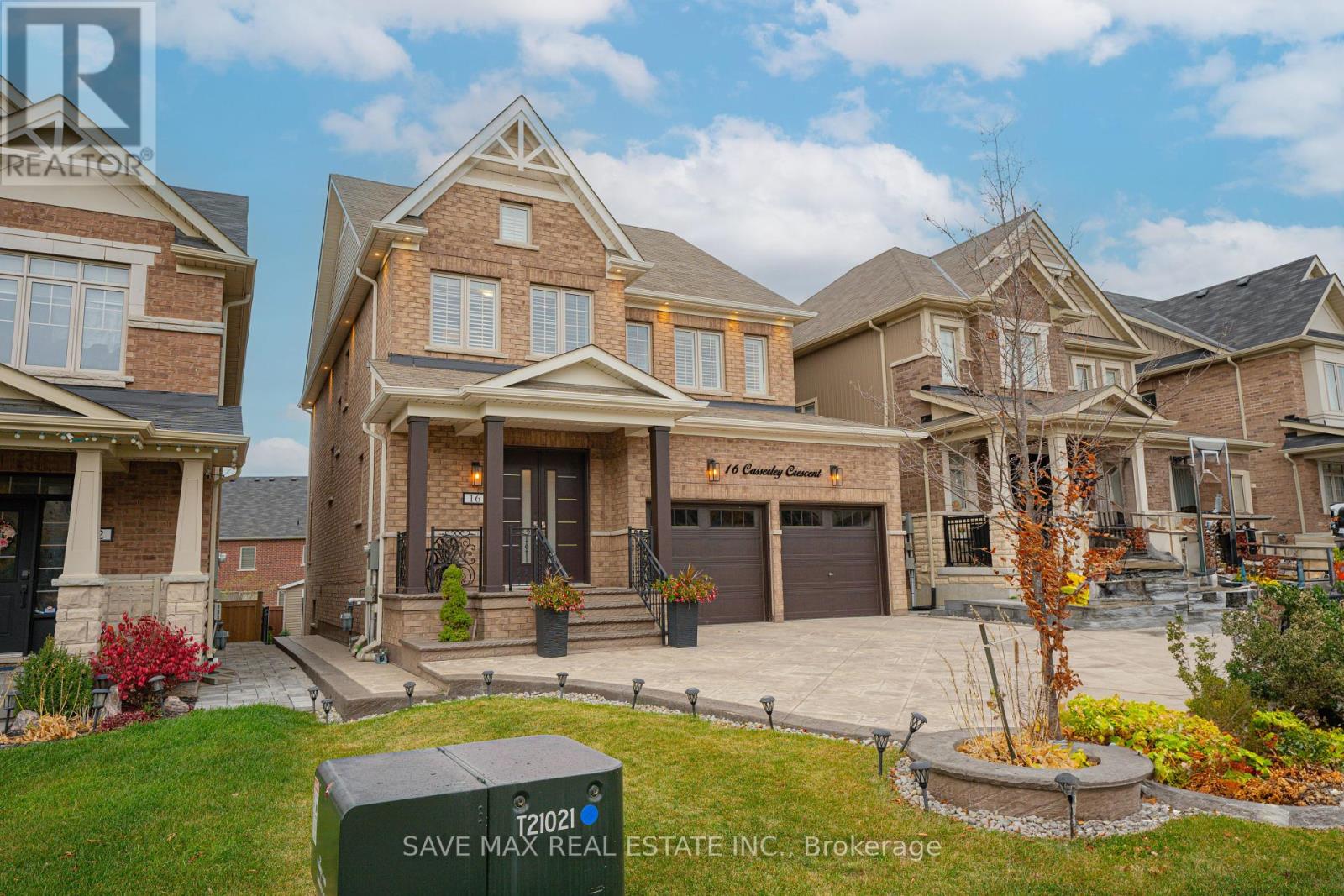 Property at 16 CASSERLEY CRESCENT image 2