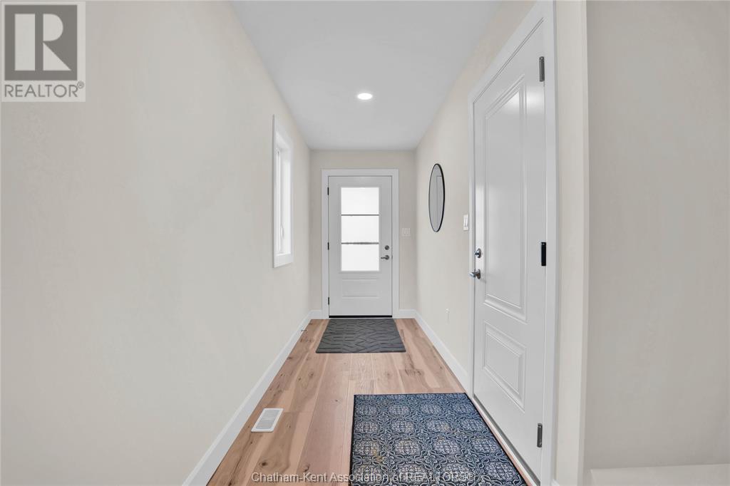 166 Ironwood Trail, Chatham, Ontario  N7M 0T3 - Photo 4 - 25011393
