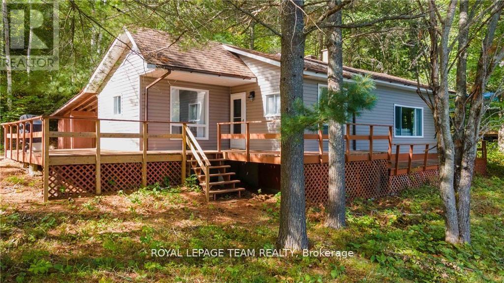 242 Chanonhouse Road, Madawaska Valley, Ontario  K0J 1B0 - Photo 1 - X12130732