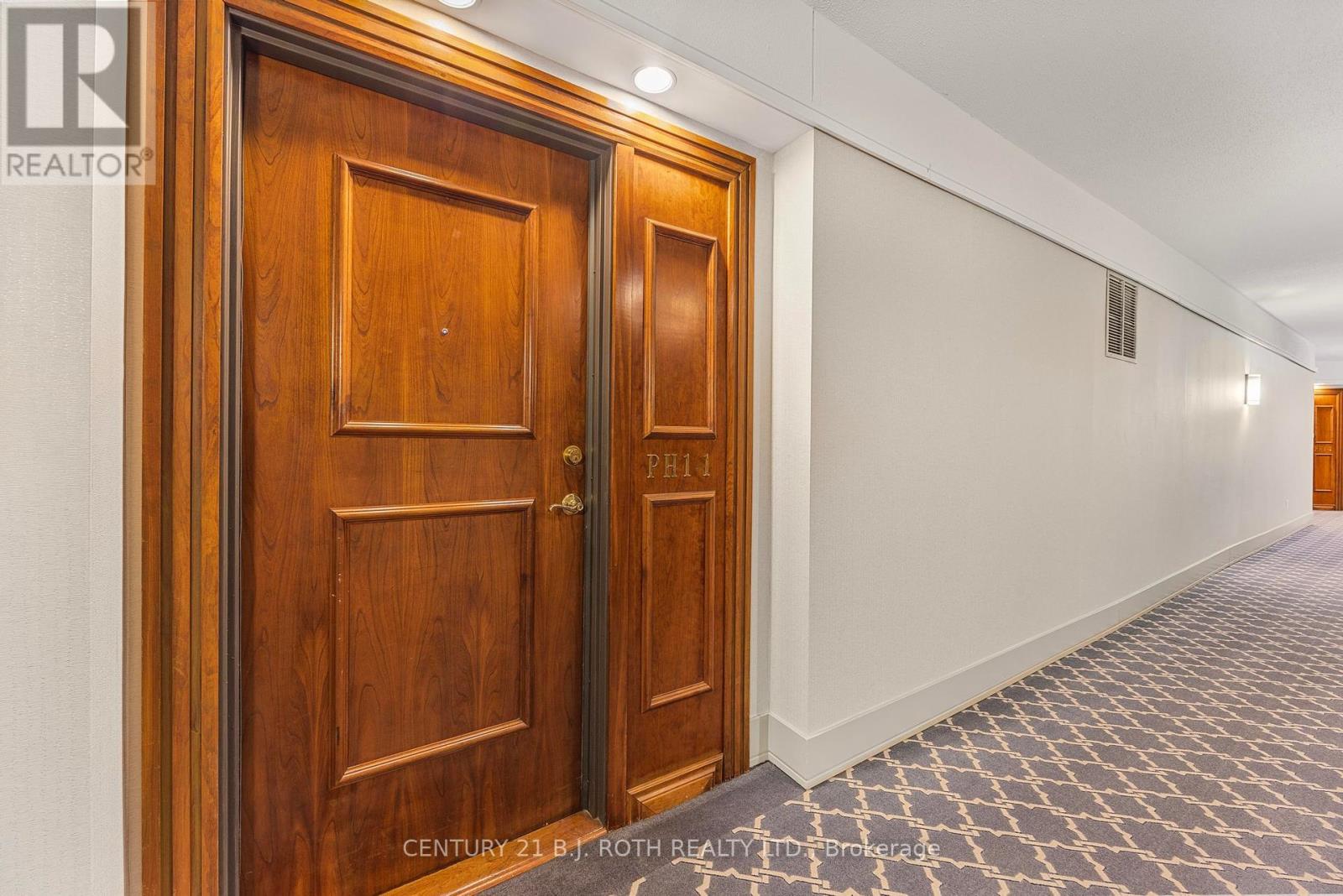 Ph1 1 - 2 Toronto Street, Barrie, Ontario  L4N 9R2 - Photo 6 - S12130608