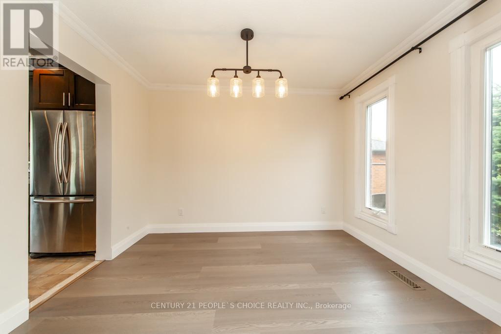 Property at 35 FERNBANK PLACE image 5