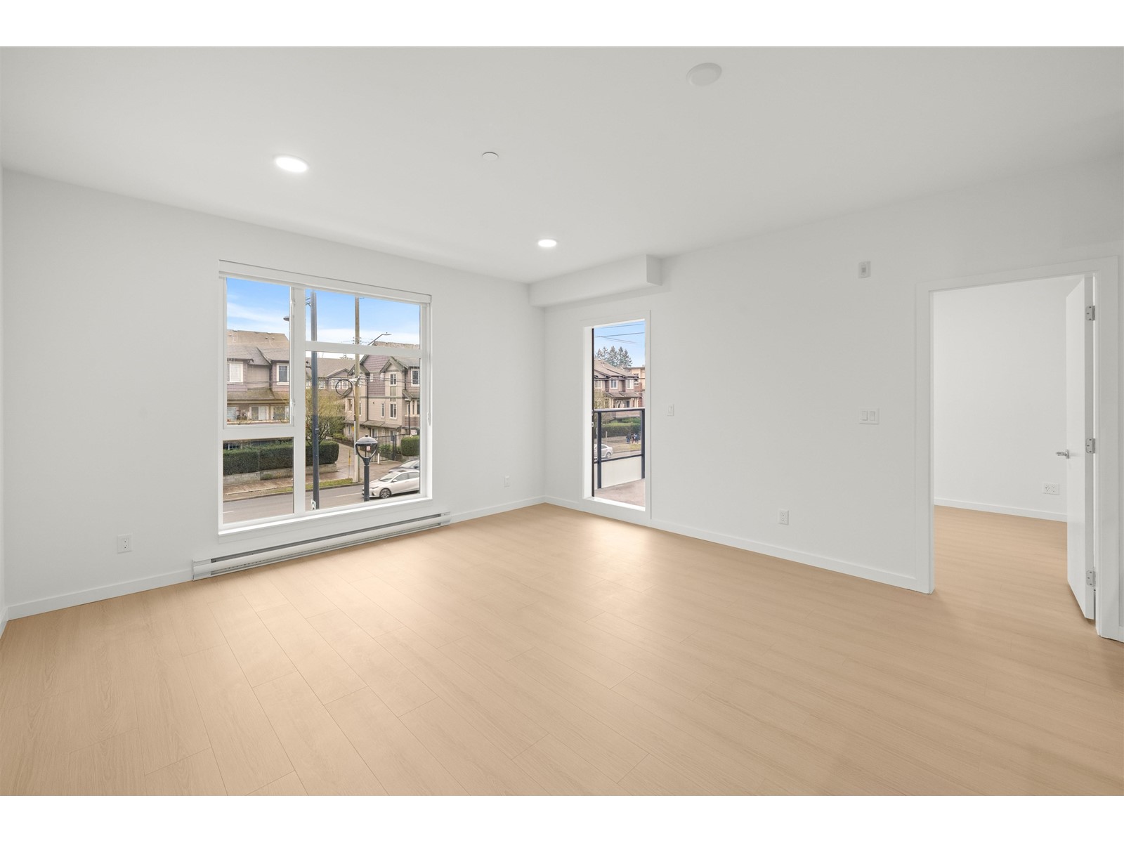 211 10828 139a Street, Surrey, British Columbia  V3R 3E5 - Photo 10 - R2998480