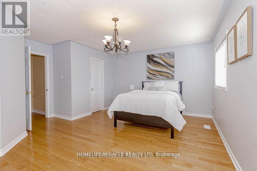 38 Heartleaf Crescent, Brampton, Ontario  L7A 2B7 - Photo 27 - W12130500