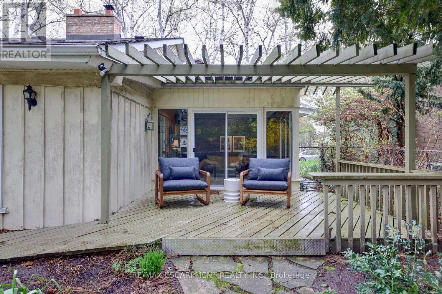 146 Birett Drive, Burlington, Ontario  L7L 2T1 - Photo 40 - W12130513