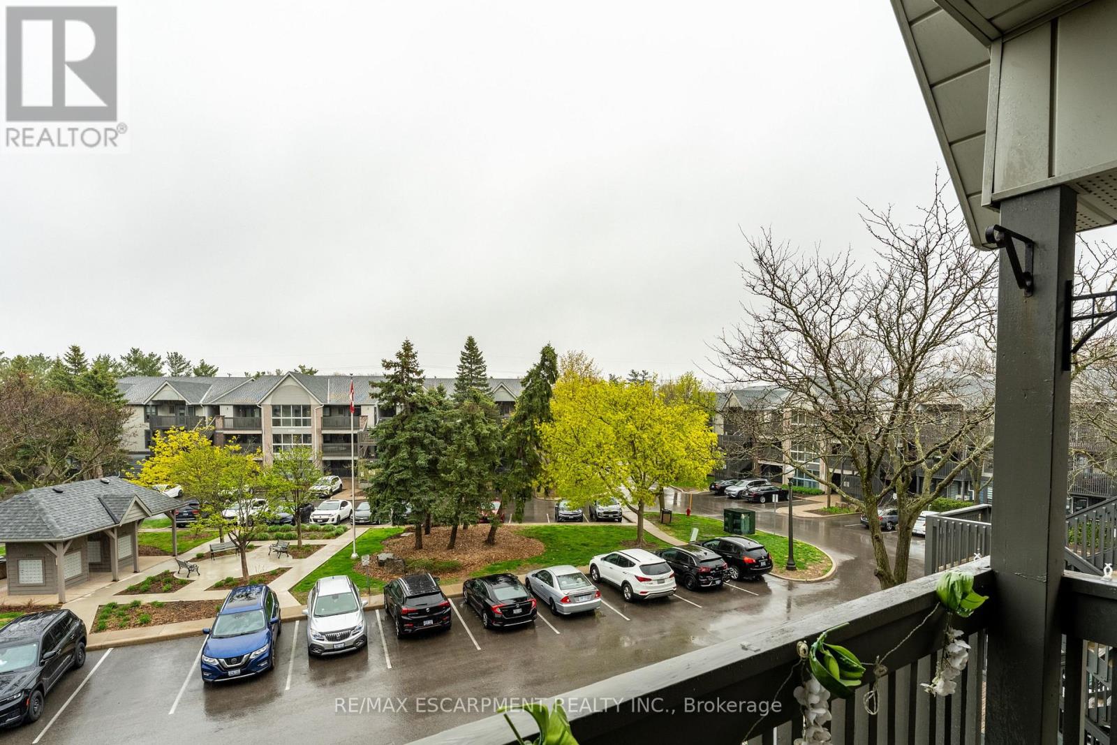 302 - 2030 Cleaver Avenue, Burlington, Ontario  L7M 4C3 - Photo 15 - W12130546