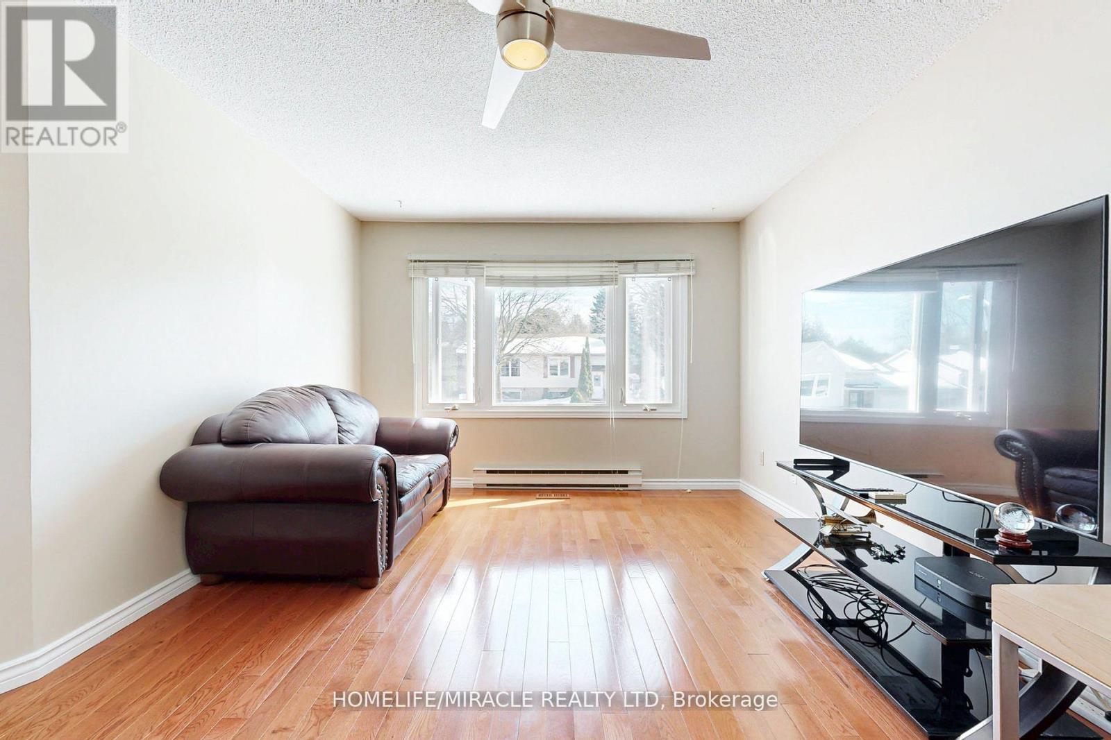 33 Quarry Drive, Orangeville, Ontario  L9W 3S6 - Photo 9 - W12130570