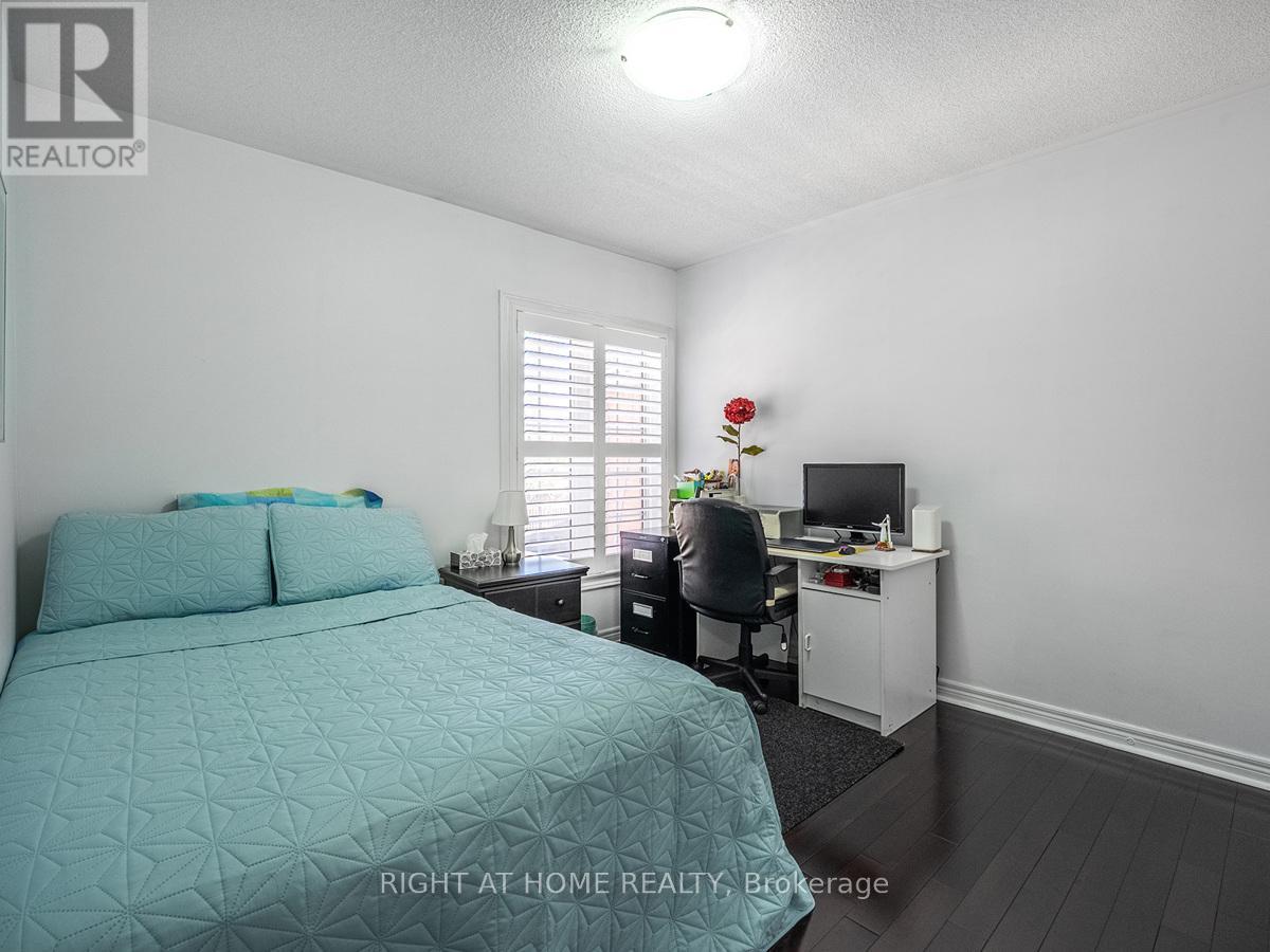 5326 Marblewood Drive, Mississauga, Ontario  L5V 2K8 - Photo 19 - W12130631