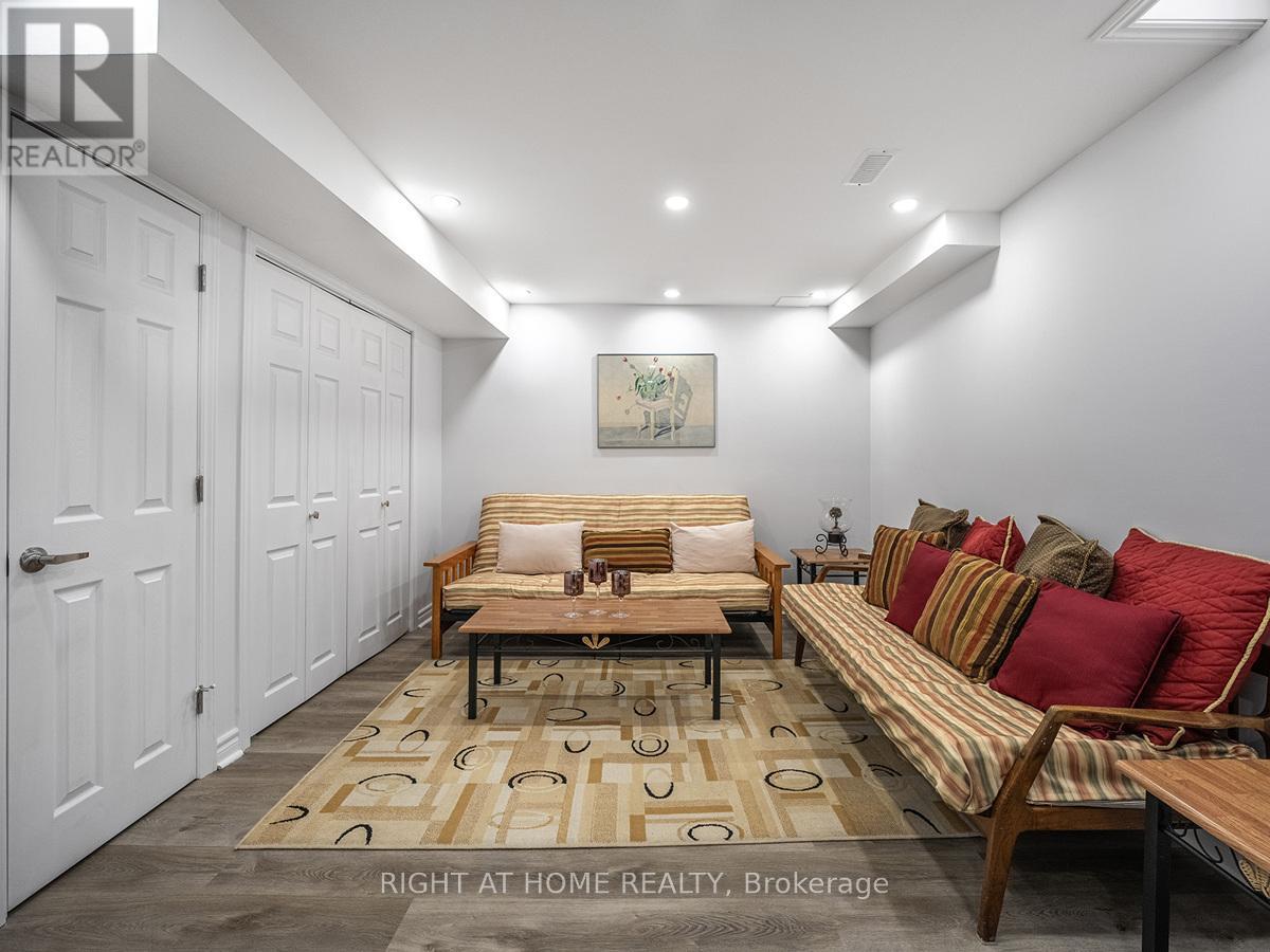 5326 Marblewood Drive, Mississauga, Ontario  L5V 2K8 - Photo 27 - W12130631
