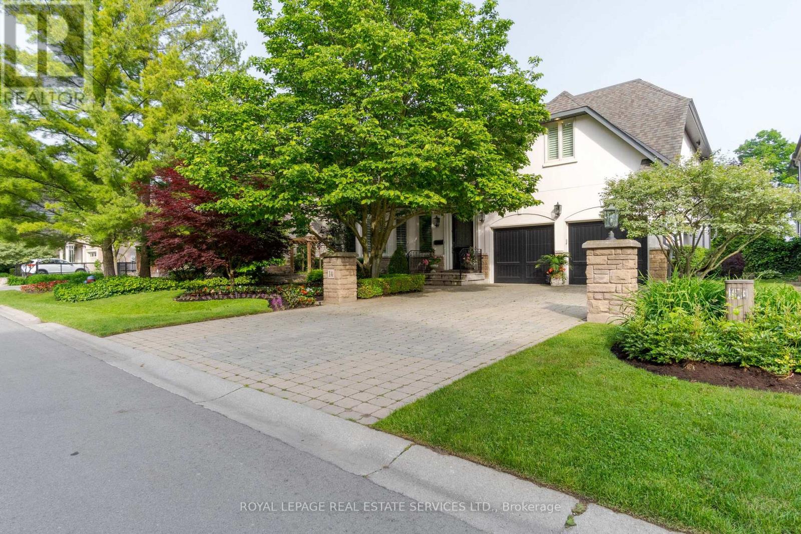 Property at 14 HOLYROOD AVENUE image 1