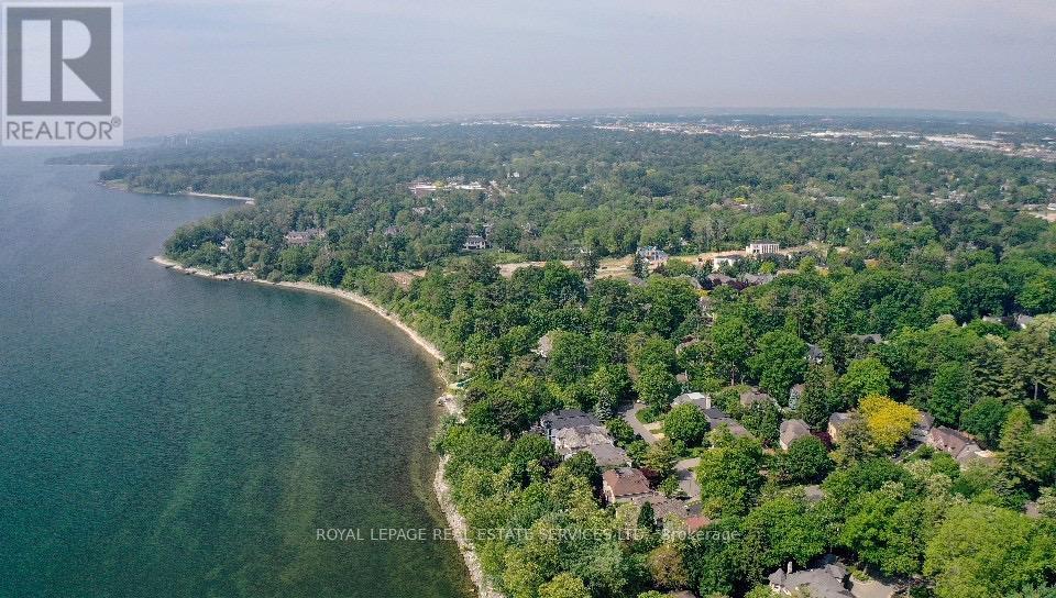 14 Holyrood Avenue, Oakville, Ontario  L6K 2V3 - Photo 38 - W12130666