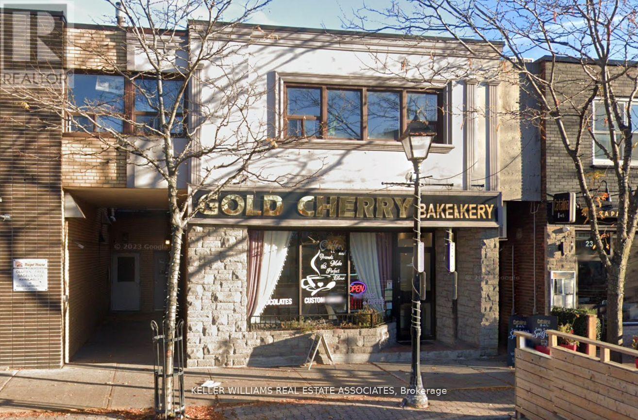 233 LAKESHORE ROAD E, Mississauga, Ontario